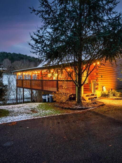 Cabin With New Hot Tub, Near Dollywood .2Bd.2Ba.Sleeps6.Bbq Sevierville Luaran gambar