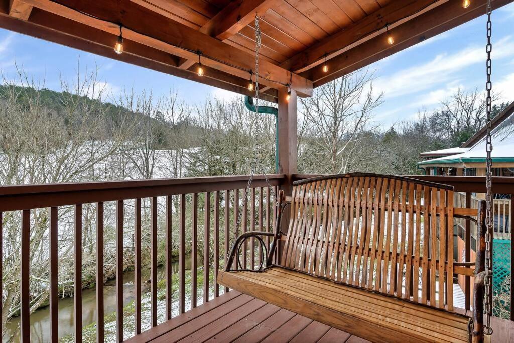 Cabin With New Hot Tub, Near Dollywood .2Bd.2Ba.Sleeps6.Bbq Sevierville Luaran gambar